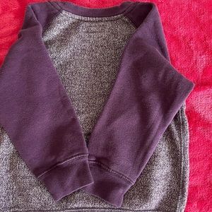 Roots sweatshirt for 3 years old in very good condition